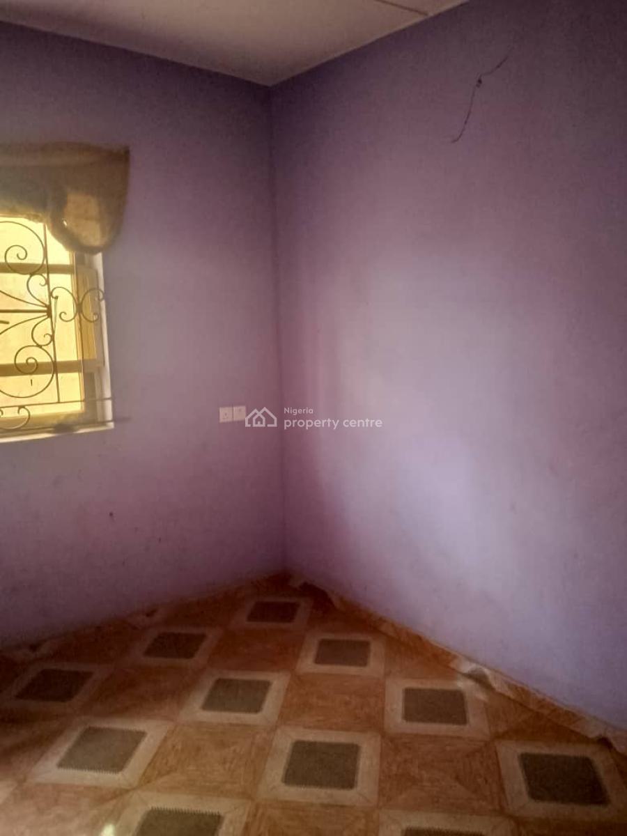 a Clean 2 Bedroom Apartment, Lucky Fiber Road, Ikorodu, Lagos, Flat / Apartment for Rent