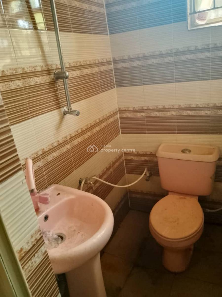 a Clean 2 Bedroom Apartment, Lucky Fiber Road, Ikorodu, Lagos, Flat / Apartment for Rent