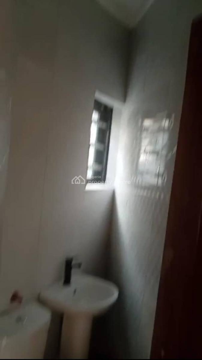 Newly Built 2bedroom Flat, Off Adetola Aguda, Surulere, Lagos, Flat / Apartment for Rent