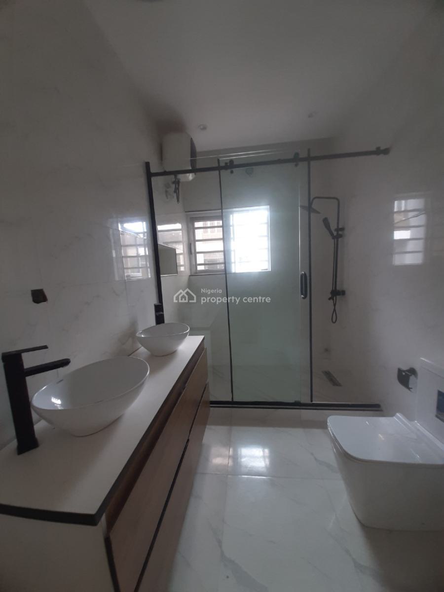 New and Serviced with 24/7 Power Supply 4 Bedroom En-suite Townhouse W, Lekki Phase 1, Lekki, Lagos, Terraced Duplex for Rent