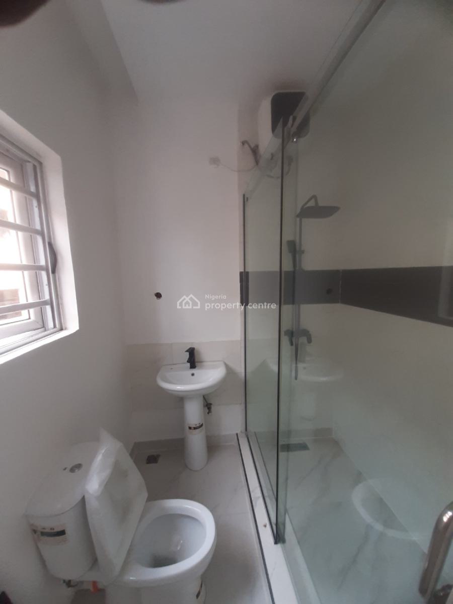 New and Serviced with 24/7 Power Supply 4 Bedroom En-suite Townhouse W, Lekki Phase 1, Lekki, Lagos, Terraced Duplex for Rent
