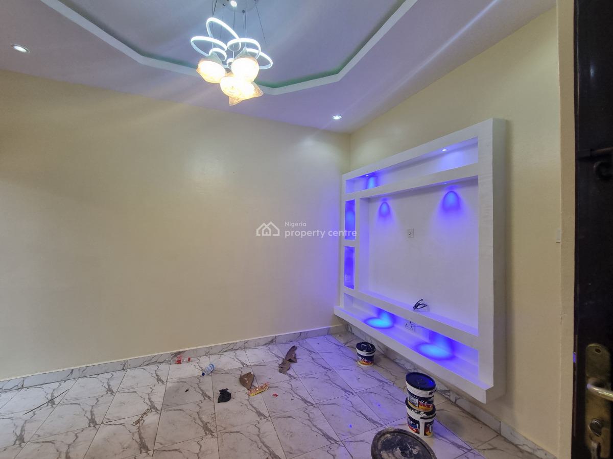 Tastefully Built Mini Flat, Toyin Street, Bariga, Shomolu, Lagos, Mini Flat (room and Parlour) for Rent