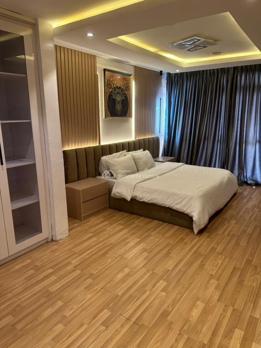2 Bedrooms Waterfront  Apartment in a Secured Estate, Lekki Phase 1, Lekki, Lagos, Flat / Apartment Short Let