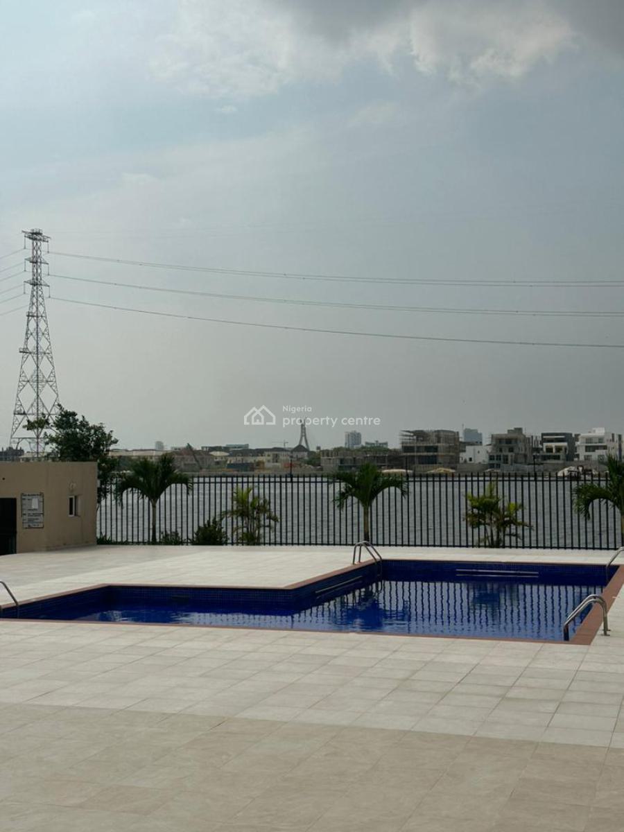 2 Bedrooms Waterfront  Apartment in a Secured Estate, Lekki Phase 1, Lekki, Lagos, Flat / Apartment Short Let