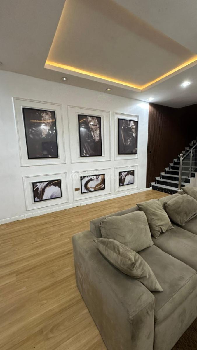 3 Bedroom Waterfront Apartments with Pool Ps5 Snooker Wifi, Lekki Phase 1, Lekki, Lagos, Flat / Apartment Short Let