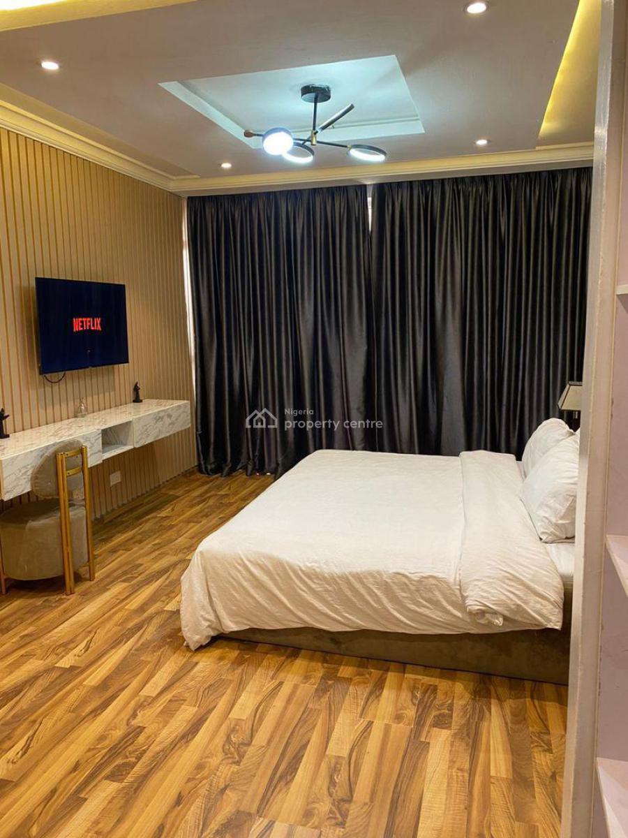 3 Bedroom Waterfront Apartments with Pool Ps5 Snooker Wifi, Lekki Phase 1, Lekki, Lagos, Flat / Apartment Short Let