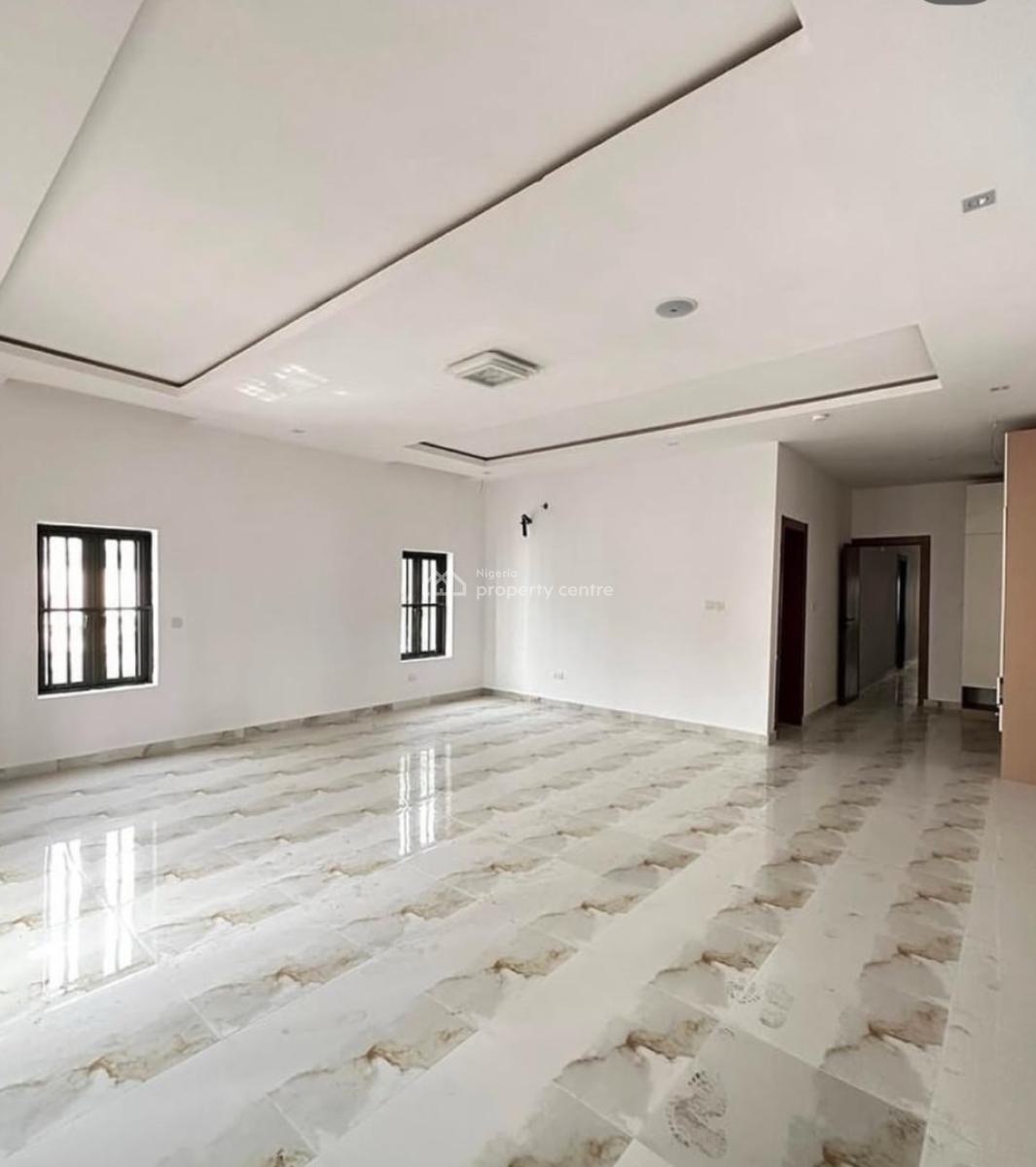 Well-structured 5 Bedroom Semi-detached Duplex, Lekki Phase 1, Lekki, Lagos, Semi-detached Bungalow for Sale