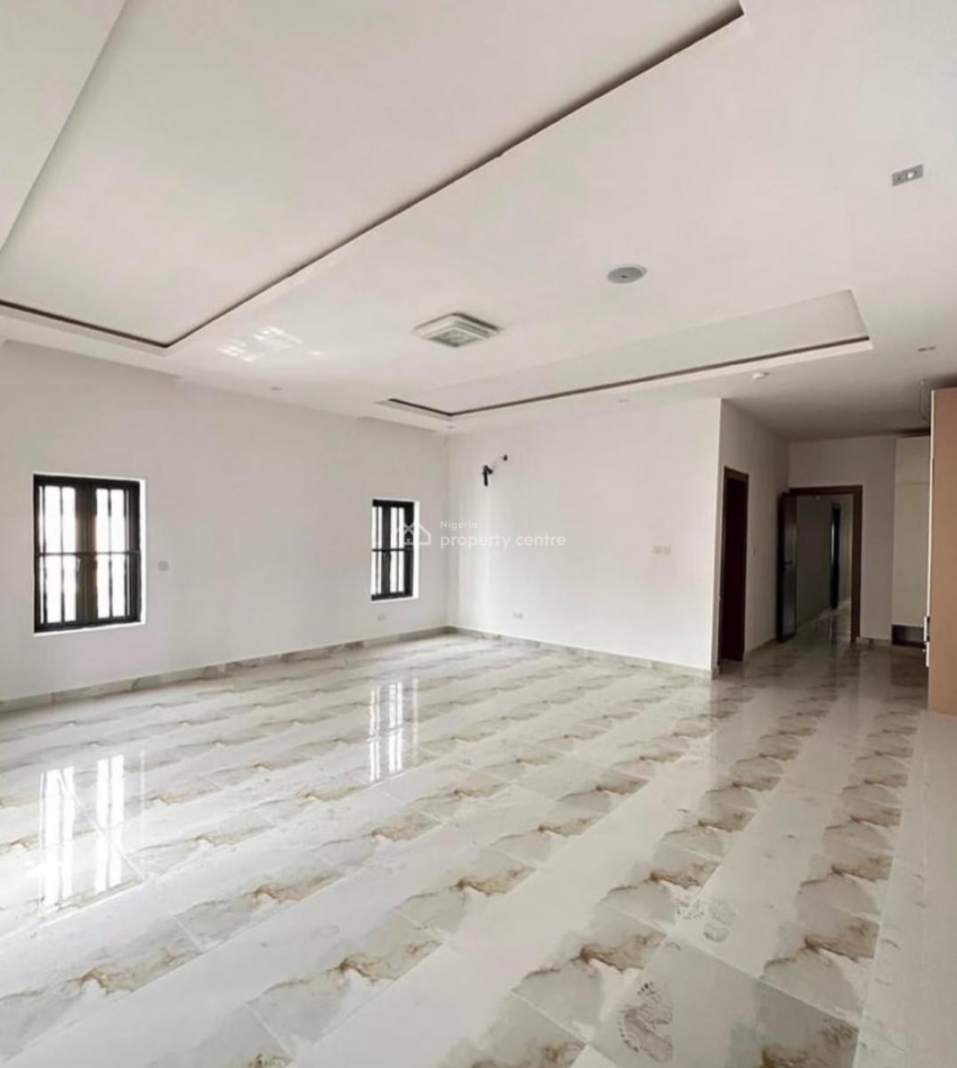 Well-structured 5 Bedroom Semi-detached Duplex, Lekki Phase 1, Lekki, Lagos, Semi-detached Bungalow for Sale