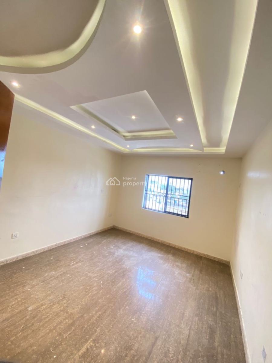 Neat and Big Mini Flat Well Spacious in Phase 1, Lekki Phase 1, Lekki, Lagos, Mini Flat (room and Parlour) for Rent