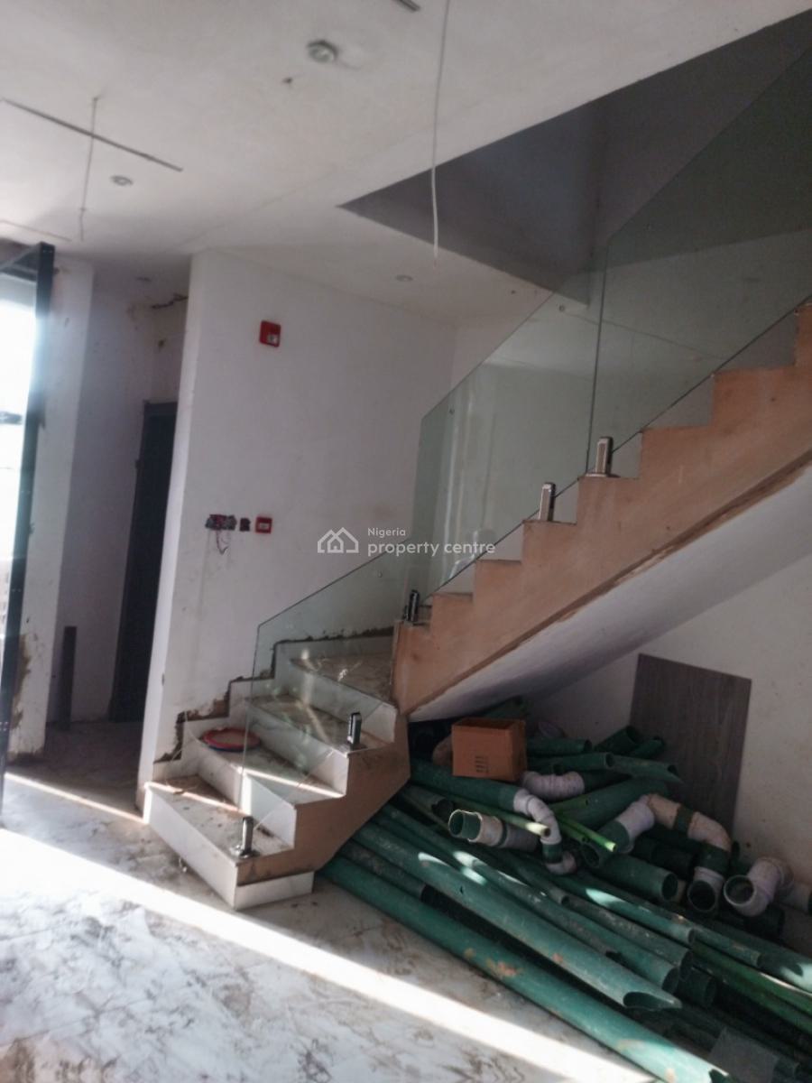 4 Bedroom Semi-detached Duplex with Bq, All Room En Suite, Water Front Estate, Magodo Gra Phase 1 Lagos, Magodo, Lagos, Semi-detached Duplex for Sale