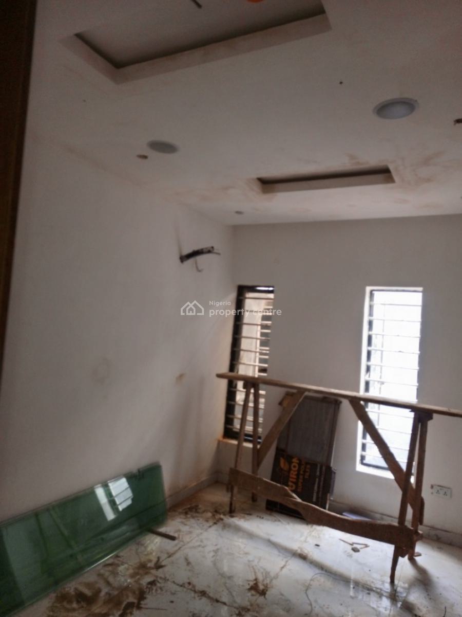 4 Bedroom Semi-detached Duplex with Bq, All Room En Suite, Water Front Estate, Magodo Gra Phase 1 Lagos, Magodo, Lagos, Semi-detached Duplex for Sale