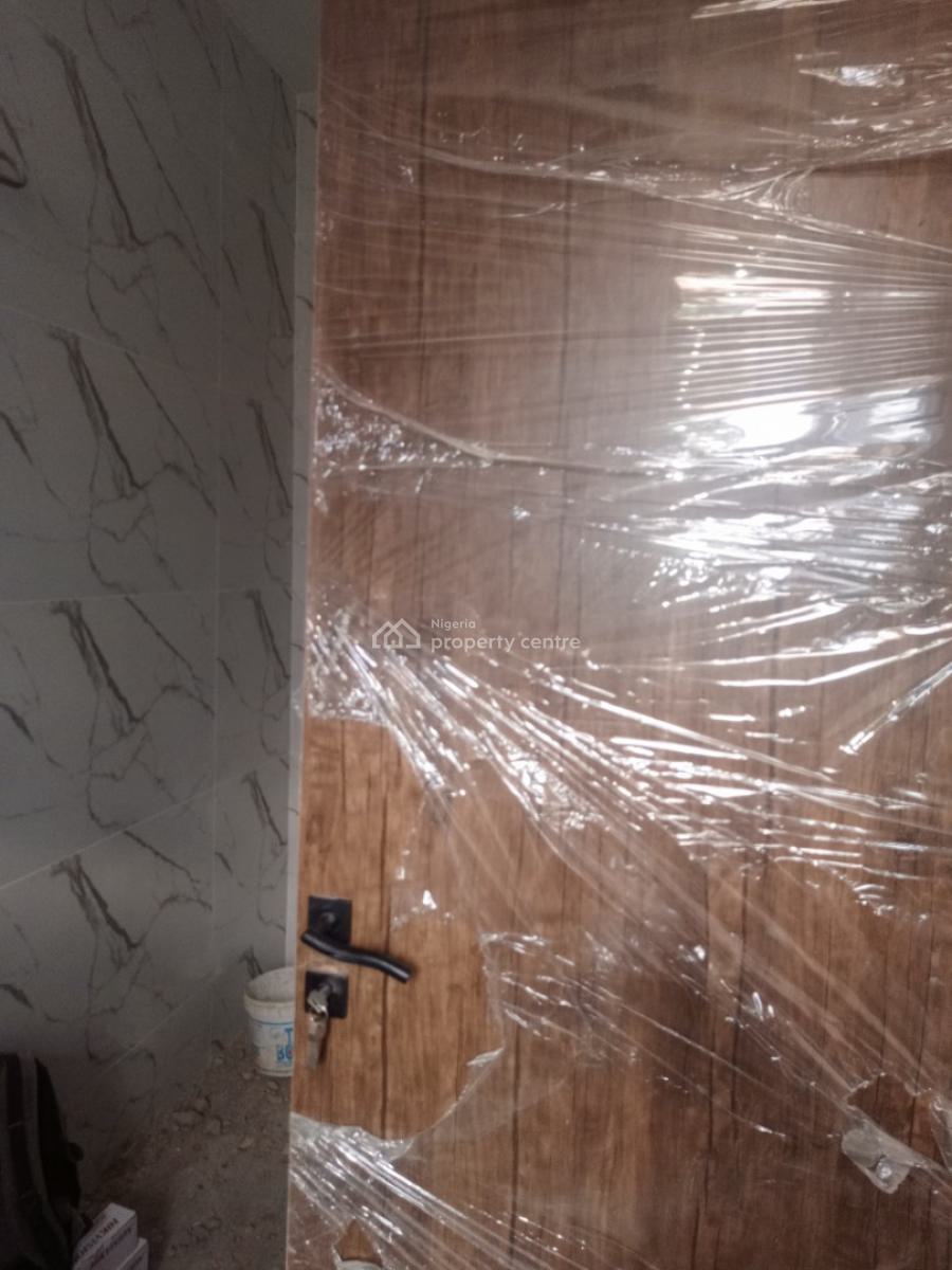 4 Bedroom Semi-detached Duplex with Bq, All Room En Suite, Water Front Estate, Magodo Gra Phase 1 Lagos, Magodo, Lagos, Semi-detached Duplex for Sale