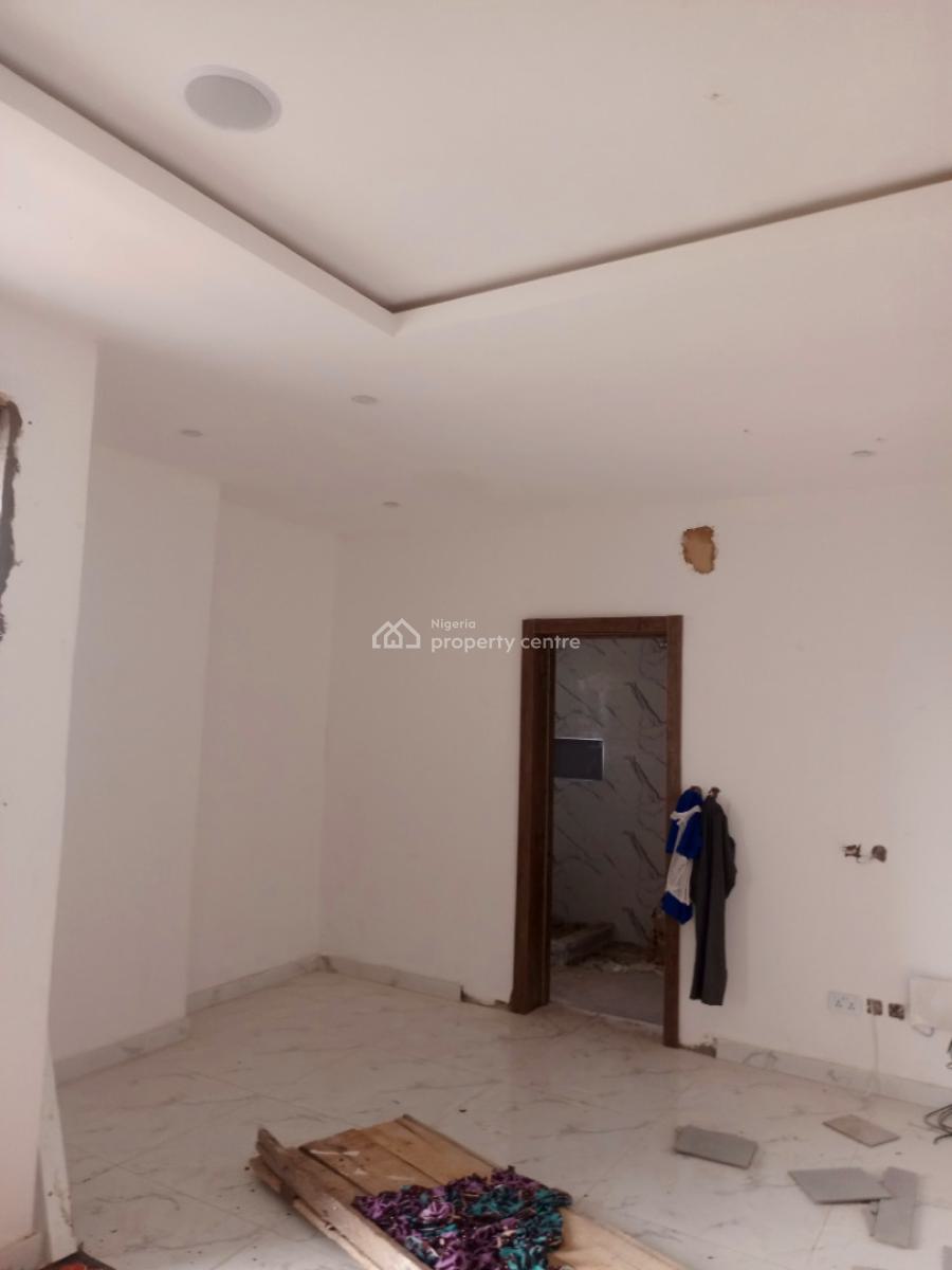 4 Bedroom Semi-detached Duplex with Bq, All Room En Suite, Water Front Estate, Magodo Gra Phase 1 Lagos, Magodo, Lagos, Semi-detached Duplex for Sale