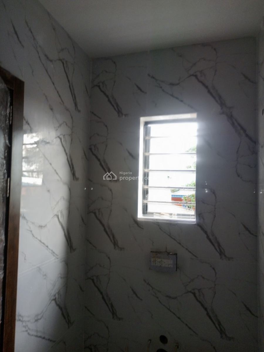4 Bedroom Semi-detached Duplex with Bq, All Room En Suite, Water Front Estate, Magodo Gra Phase 1 Lagos, Magodo, Lagos, Semi-detached Duplex for Sale