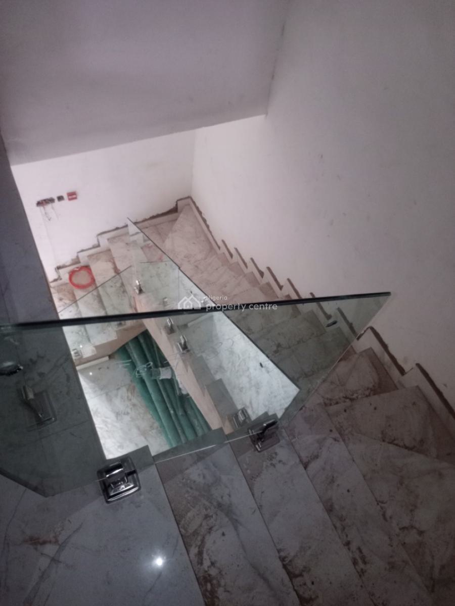 4 Bedroom Semi-detached Duplex with Bq, All Room En Suite, Water Front Estate, Magodo Gra Phase 1 Lagos, Magodo, Lagos, Semi-detached Duplex for Sale