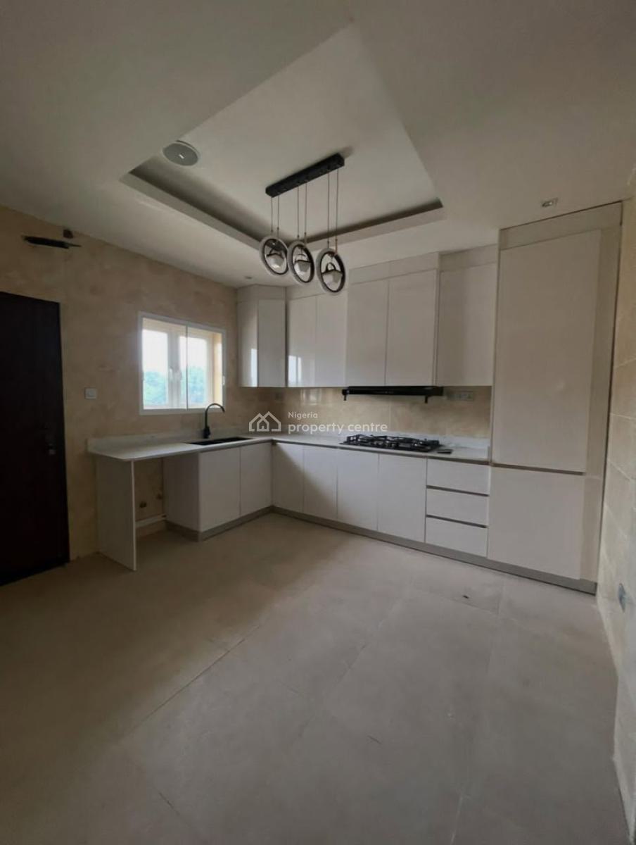 Nicely Built 3 Bedroom Penthouse  with Bq, Old Ikoyi, Ikoyi, Lagos, Flat / Apartment for Sale