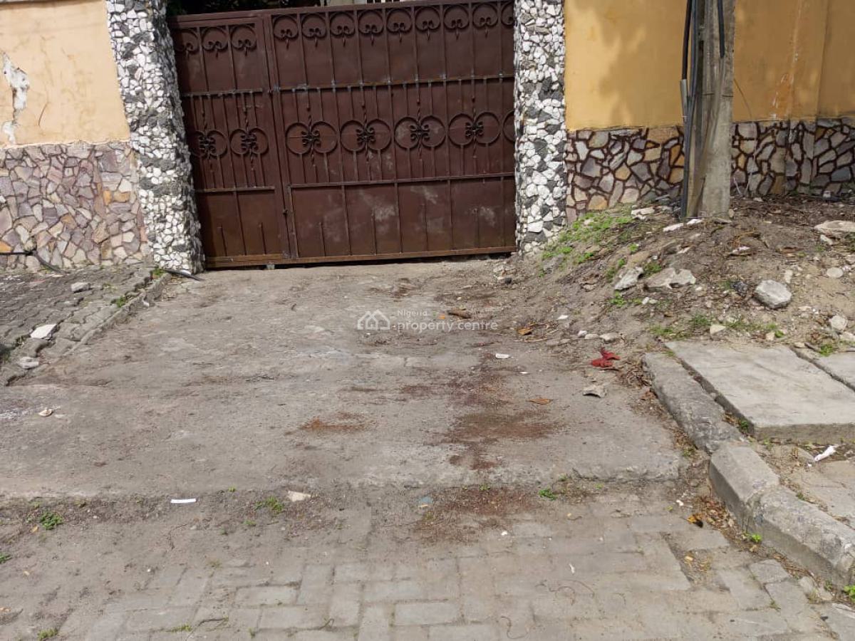 Fully Detached 3 Bedroom Bungalow (alone in Compound). Chat for Video), Off Durosinmi Etti, Lekki Phase 1, Lekki, Lagos, Detached Bungalow for Rent