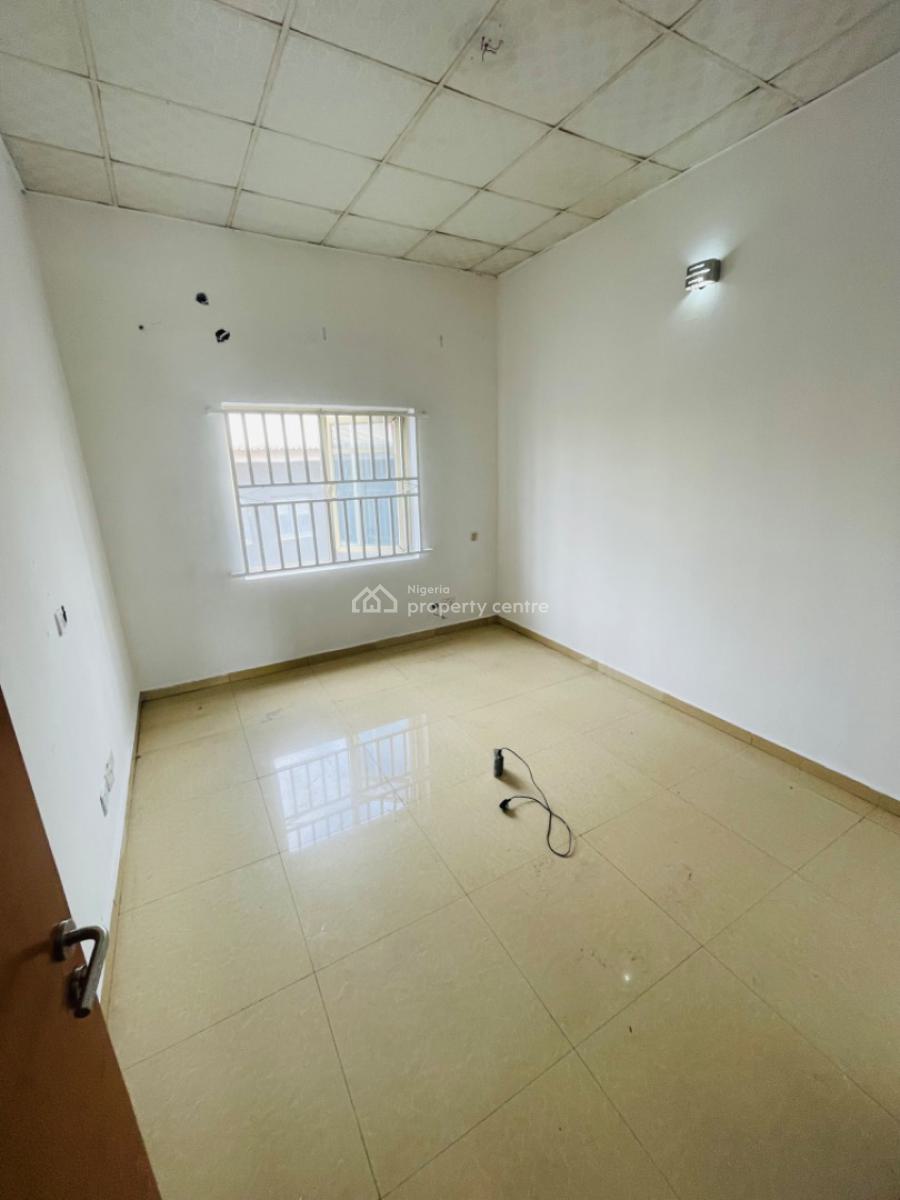 Luxury One Bedroom Apartment with Excellent  Facilities (upstairs), Ogidan, Ajah, Lagos, Mini Flat (room and Parlour) for Rent