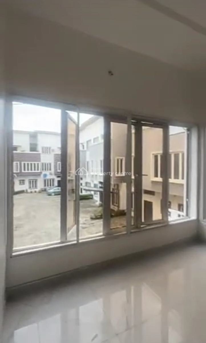 Massive 1 Bedroom Apartment ( Upstairs) Sharing Fitted Kitchen -video, After Round About Orchid Road, Lekki, Lagos, Mini Flat (room and Parlour) for Rent