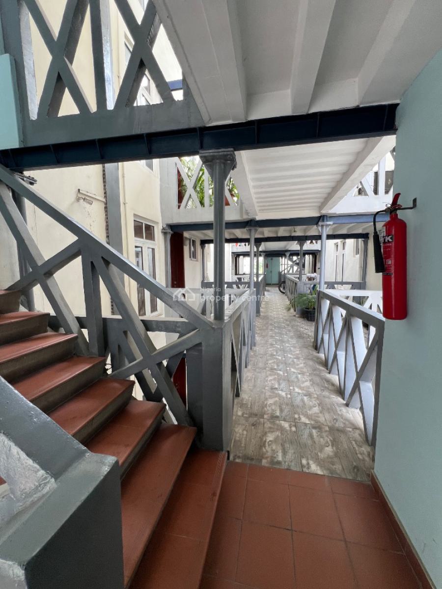 2-bedroom Flat in a Very Secure Estate, Oniru, Victoria Island (vi), Lagos, Flat / Apartment for Rent