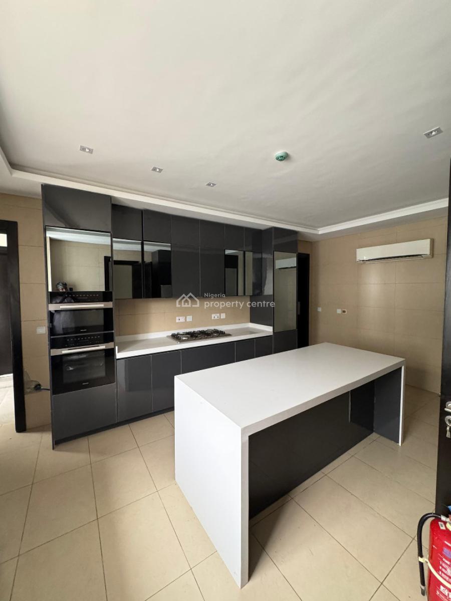 3 Bed Apartment + Bq in a Secured Estate, Banana Island, Ikoyi, Lagos, Flat / Apartment for Rent
