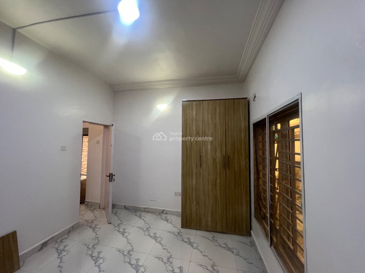 2 Bedroom Apartment, Off Admiralty, Lekki Phase 1, Lekki, Lagos, Flat / Apartment for Rent