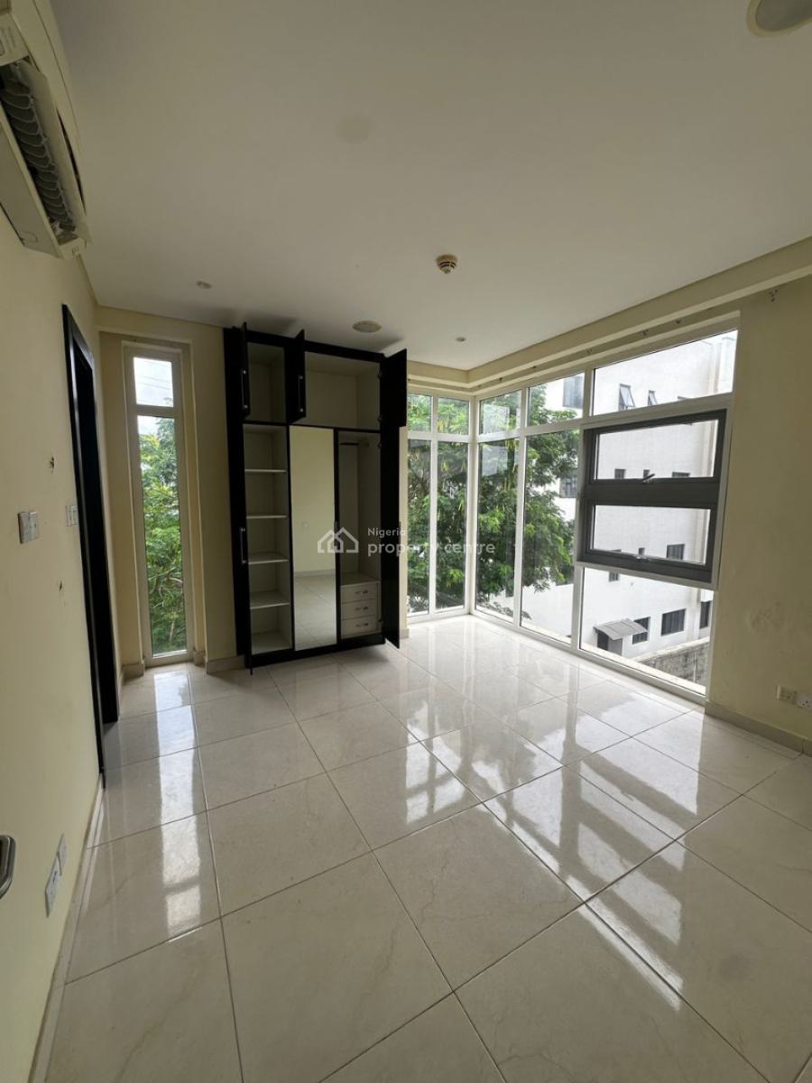 3 Bed Apartment + Pool & Gym, Banana Island, Ikoyi, Lagos, Flat / Apartment for Rent