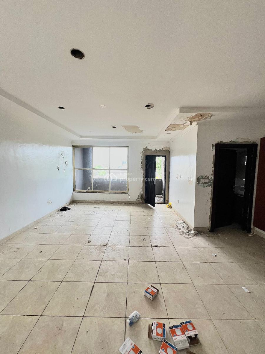 5 Bed Terrace + Bq (self Compound + Full Ongoing Renovations), Lekki Phase 1, Lekki, Lagos, Terraced Duplex for Rent