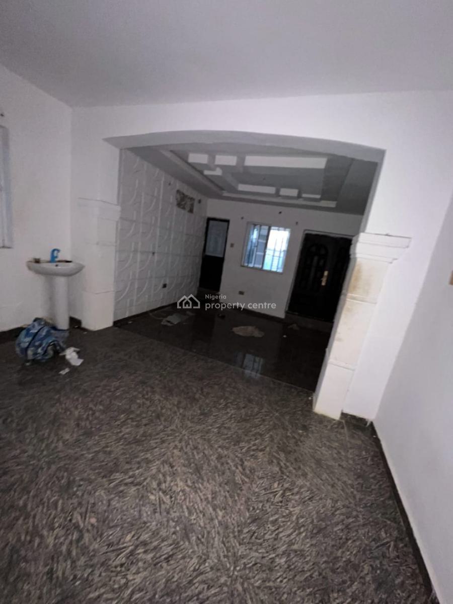 Well Maintained 2bedrooms Bungalow, Adebomi Off Akala Expressway, Challenge, Ibadan, Oyo, Detached Bungalow for Sale