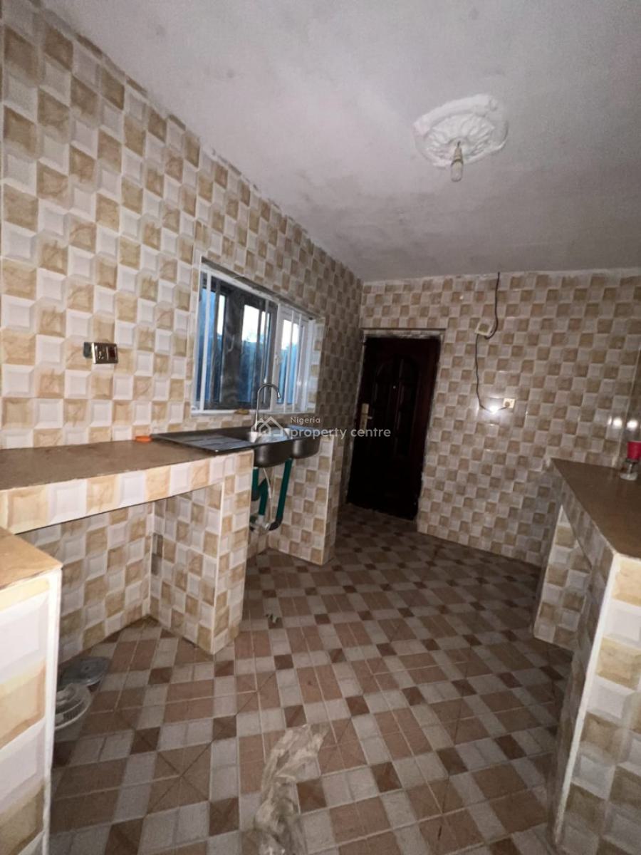 Well Maintained 2bedrooms Bungalow, Adebomi Off Akala Expressway, Challenge, Ibadan, Oyo, Detached Bungalow for Sale