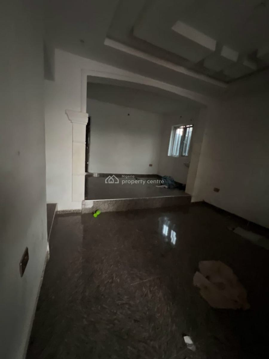 Well Maintained 2bedrooms Bungalow, Adebomi Off Akala Expressway, Challenge, Ibadan, Oyo, Detached Bungalow for Sale