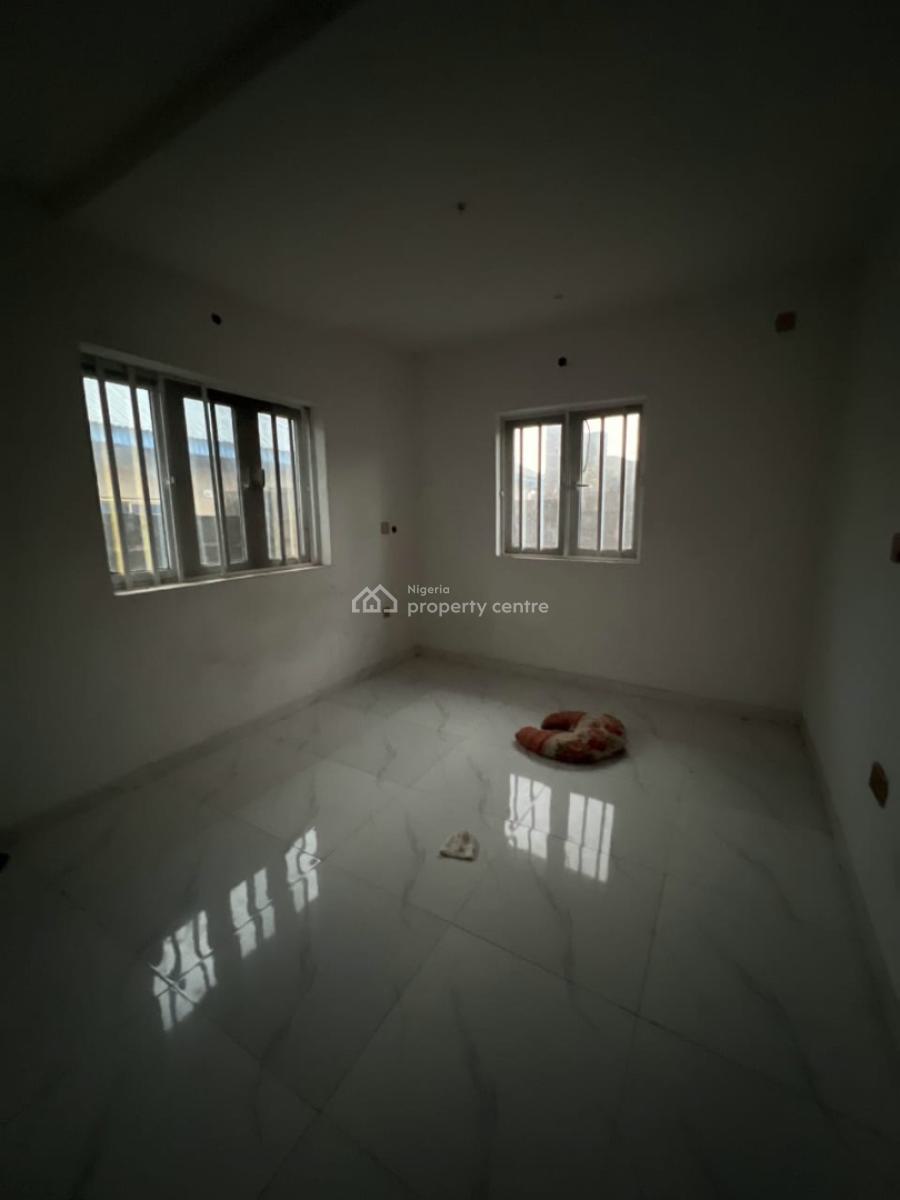 Well Maintained 2bedrooms Bungalow, Adebomi Off Akala Expressway, Challenge, Ibadan, Oyo, Detached Bungalow for Sale