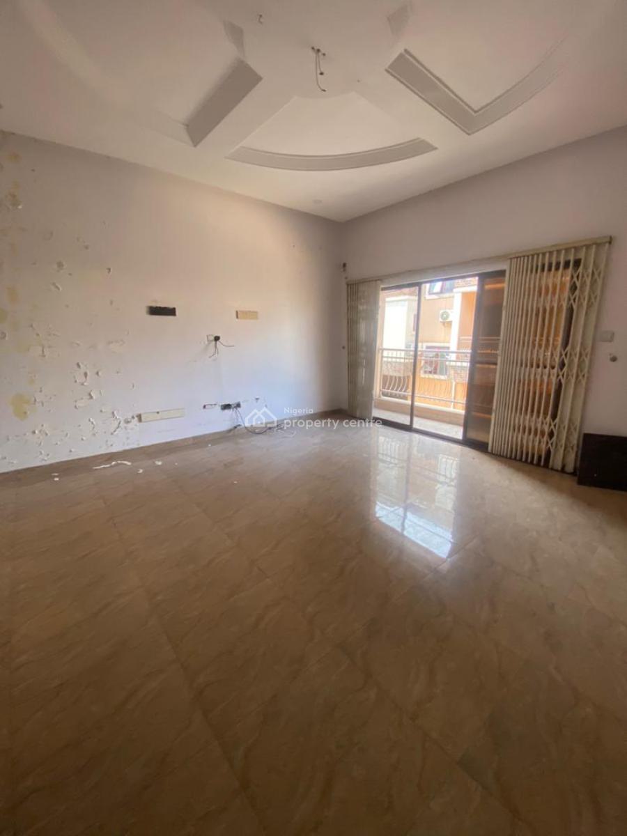 Massive 4 Bedroom Terrace Duplex with Room Bq, Osapa, Lekki, Lagos, Flat / Apartment for Rent