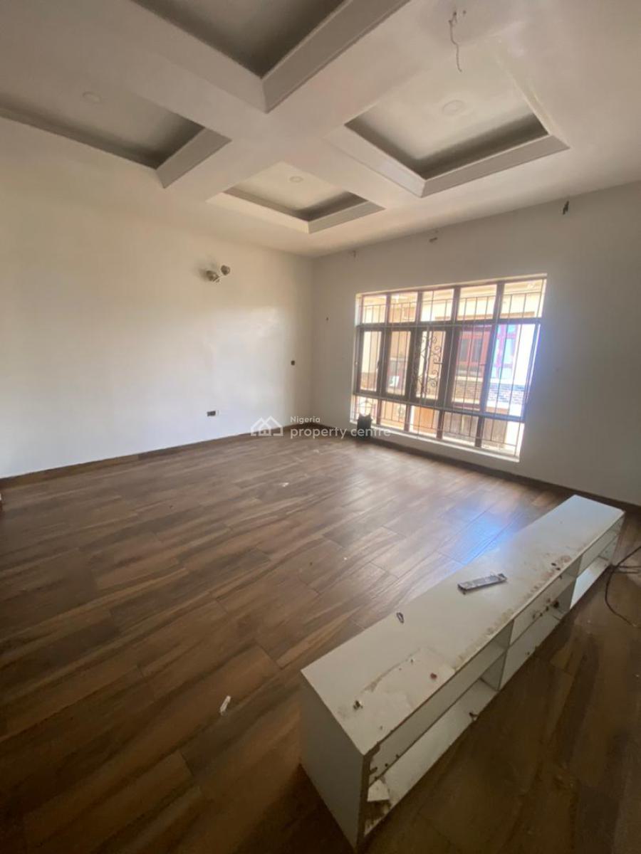 Massive 4 Bedroom Terrace Duplex with Room Bq, Osapa, Lekki, Lagos, Flat / Apartment for Rent