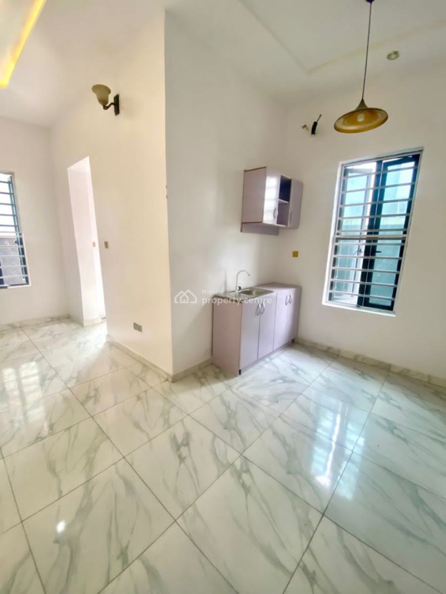 Luxurious Studio Apartment in a Beautiful and Secured Estate, Orchid Road, Chevron, Lekki, Lagos, Self Contain (single Rooms) for Rent