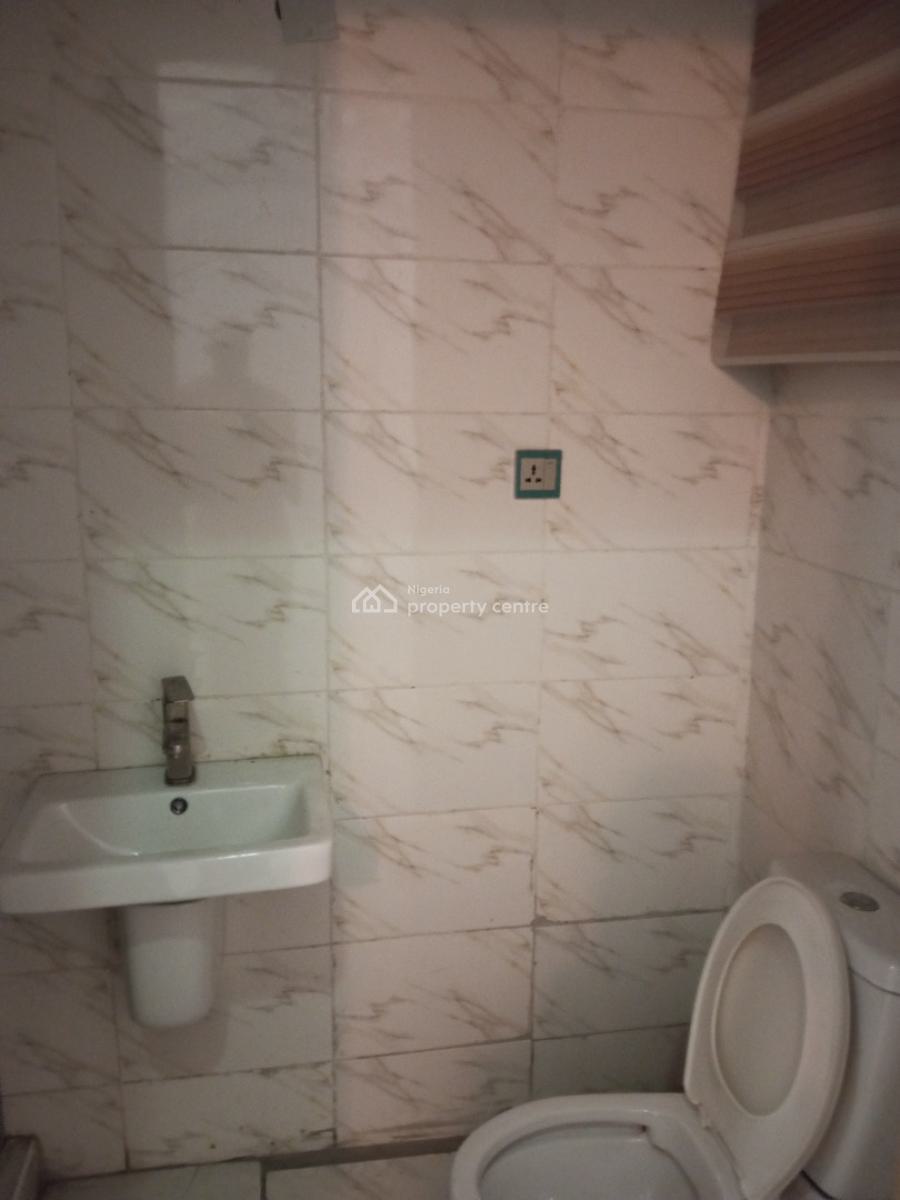 Clean Shared Apartment in a Secured Call-in Estate, Orchid Road, Chevron, Lekki, Lagos, Self Contain (single Rooms) for Rent