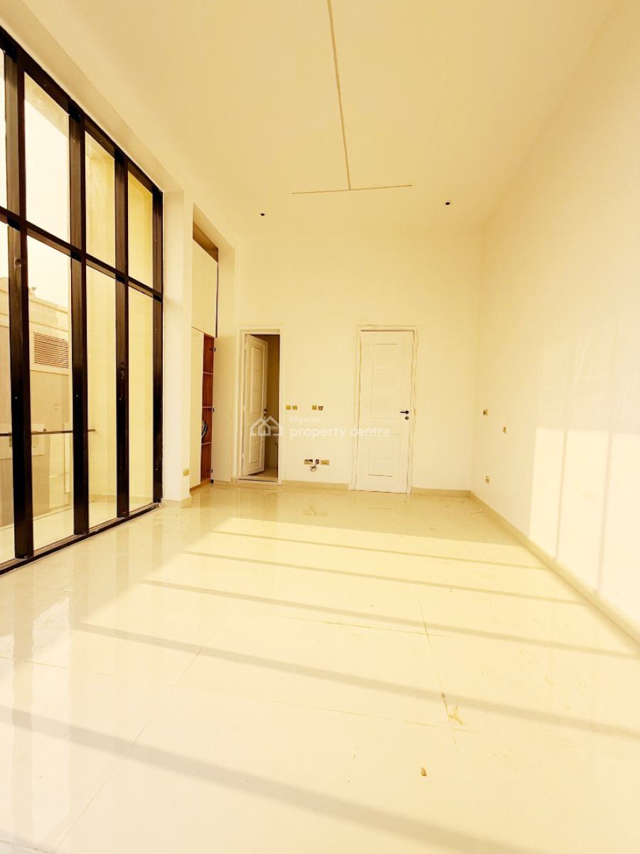 Luxury 3-bedroom Apartment with Elevator, Swimming Pool & Gym, Lekki Phase 1, Lekki Phase 1, Lekki, Lagos, Flat / Apartment for Sale