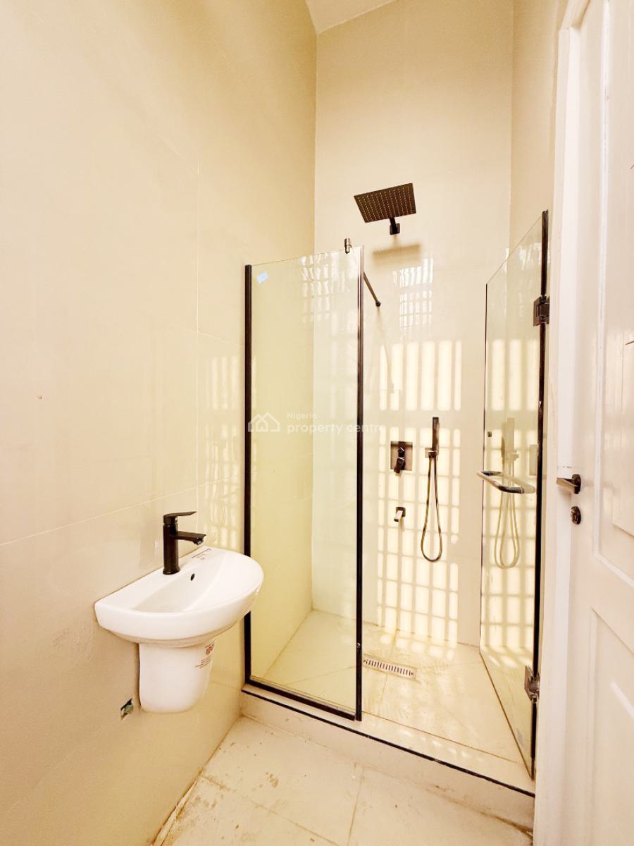 Luxury 3-bedroom Apartment with Elevator, Swimming Pool & Gym, Lekki Phase 1, Lekki Phase 1, Lekki, Lagos, Flat / Apartment for Sale