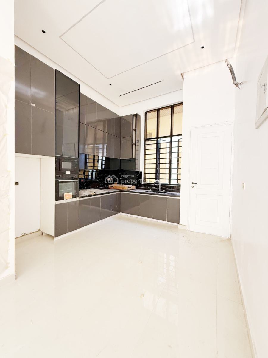 Luxury 3-bedroom Apartment with Elevator, Swimming Pool & Gym, Lekki Phase 1, Lekki Phase 1, Lekki, Lagos, Flat / Apartment for Sale