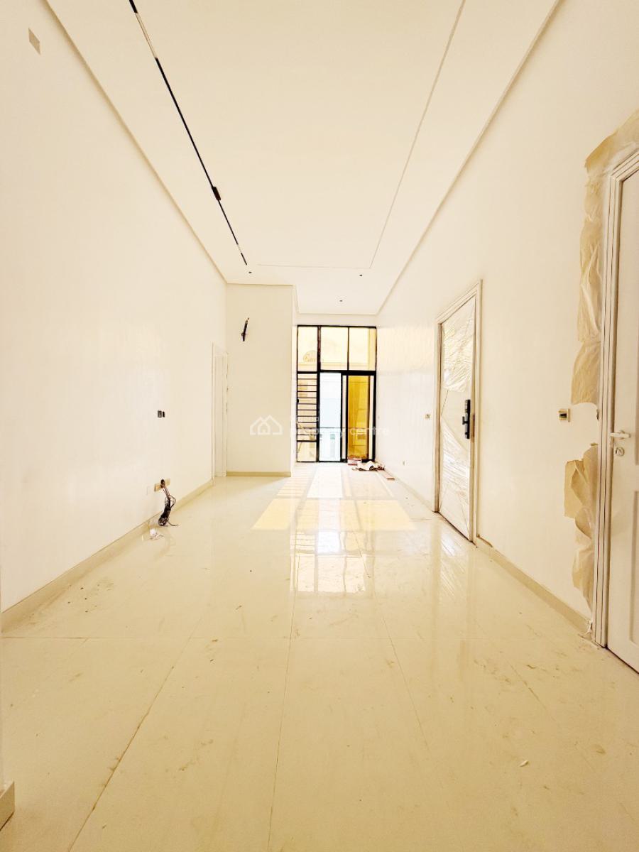 Luxury 3-bedroom Apartment with Elevator, Swimming Pool & Gym, Lekki Phase 1, Lekki Phase 1, Lekki, Lagos, Flat / Apartment for Sale