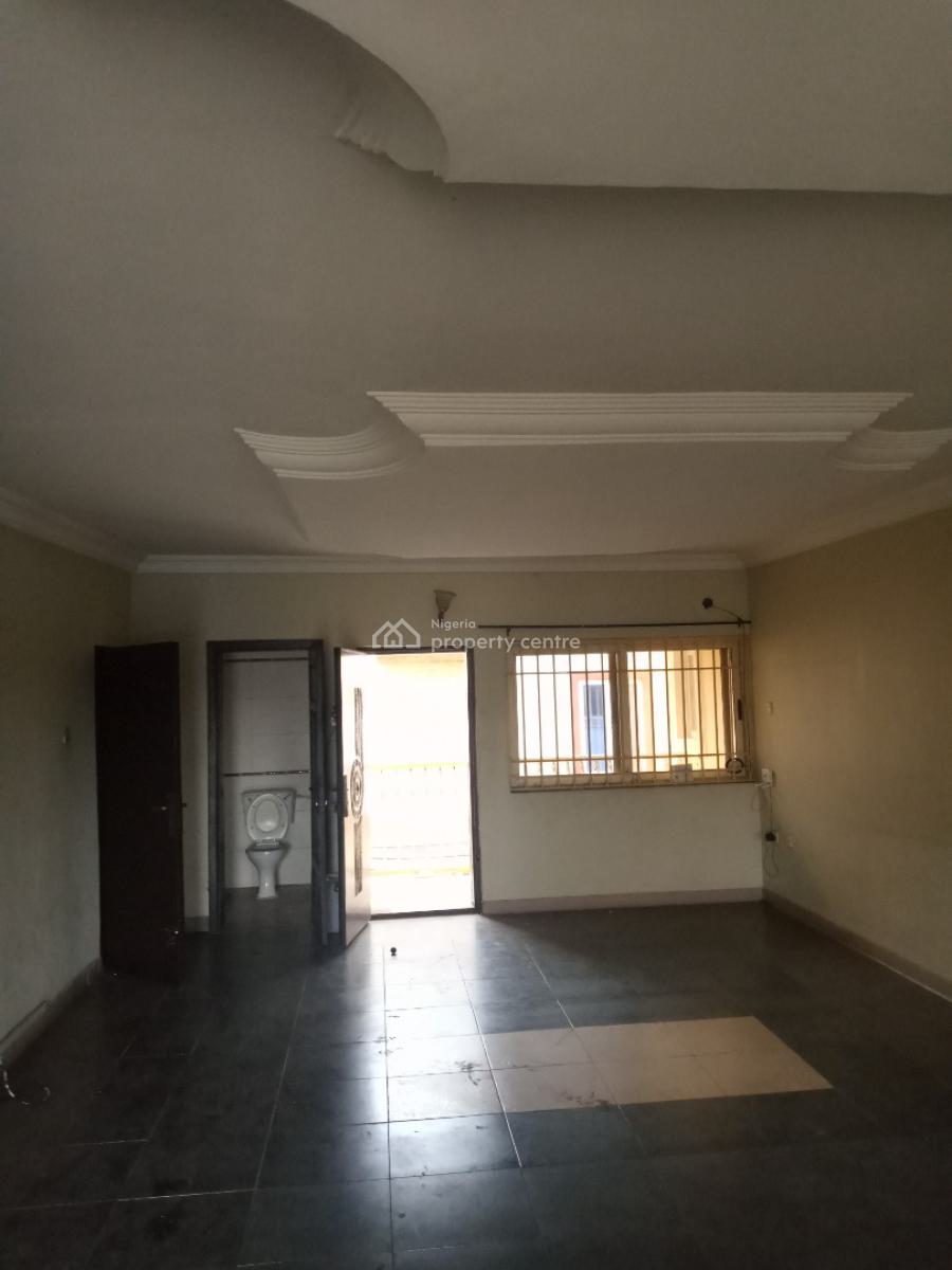 3bedroom Flat at Magodo Phase 2 Gra Estate, Magodo Phase 2 Gra, Gra Phase 2, Magodo, Lagos, Flat / Apartment for Rent