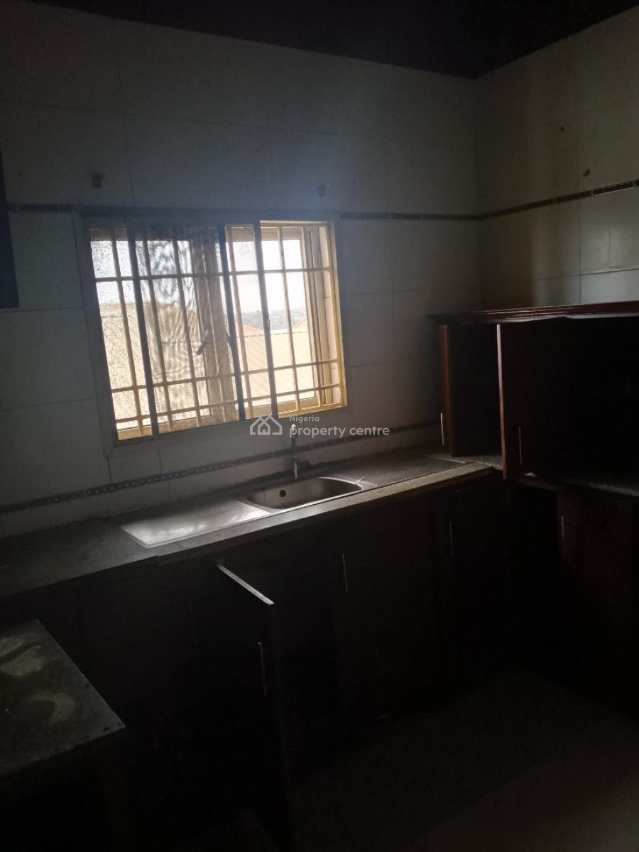 3bedroom Flat at Magodo Phase 2 Gra Estate, Magodo Phase 2 Gra, Gra Phase 2, Magodo, Lagos, Flat / Apartment for Rent