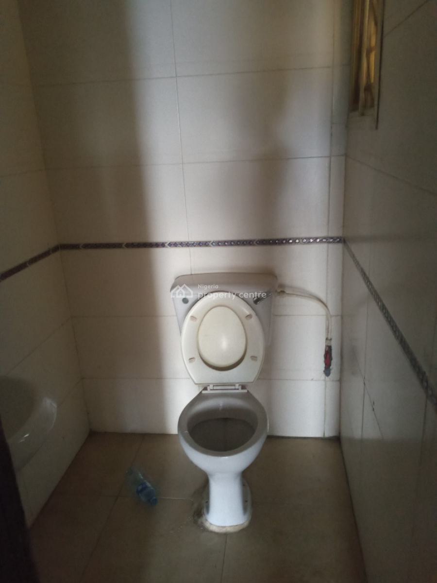 3bedroom Flat at Magodo Phase 2 Gra Estate, Magodo Phase 2 Gra, Gra Phase 2, Magodo, Lagos, Flat / Apartment for Rent