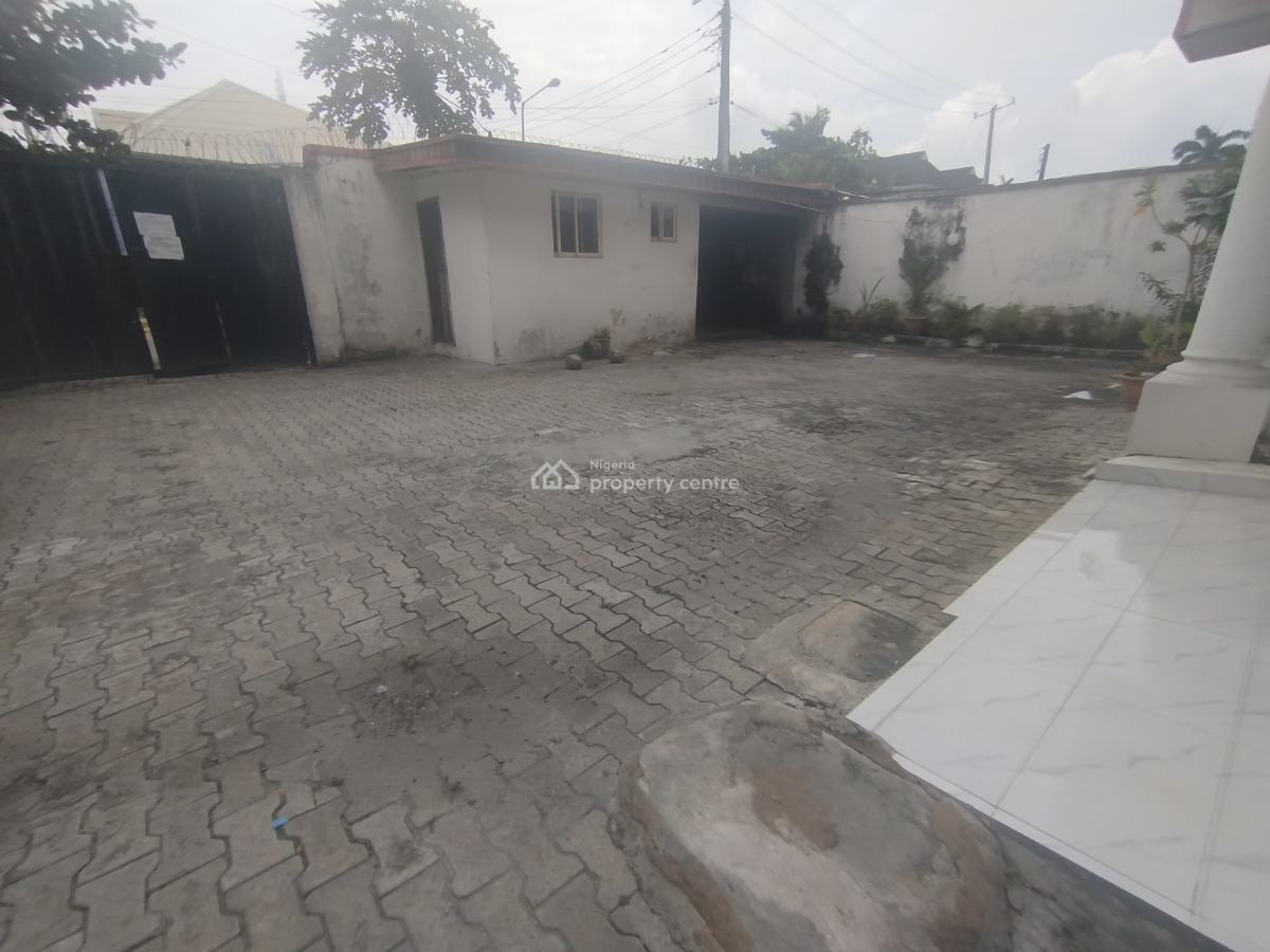 Spacious 5 Bedroom Semi Detached House with 2 Rooms Bq, Off Admiralty Way, Lekki Phase 1, Lekki, Lagos, Semi-detached Duplex for Rent