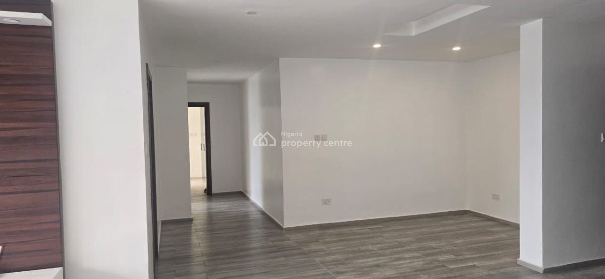 Well Maintained 2 Bedroom Upper Floor Apartment, Banana Island, Ikoyi, Lagos, Flat / Apartment for Sale
