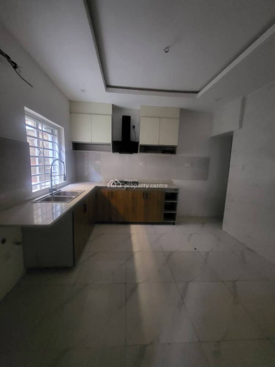 a Very Spacious 4 Bedroom Terrace Duplex with a Bq, Lekki Phase 1, Lekki, Lagos, Terraced Duplex for Rent