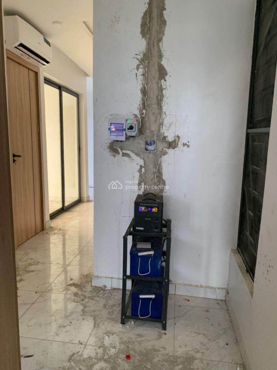 Exclusive 2 Bedroom Apartment with Inverter and 4 Air Condition, Ologolo, Lekki, Lagos, Flat / Apartment for Rent