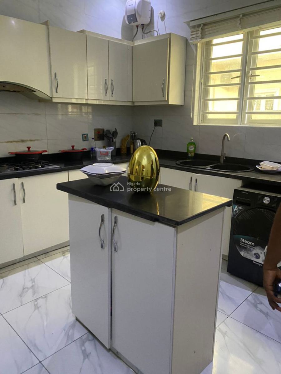 Well Maintained 4 Bedroom Semi Detached House with Bq, Estate on Chevron Alternative Route By Second Toll Gate, Lekki Phase 1, Lekki, Lagos, Semi-detached Duplex for Sale