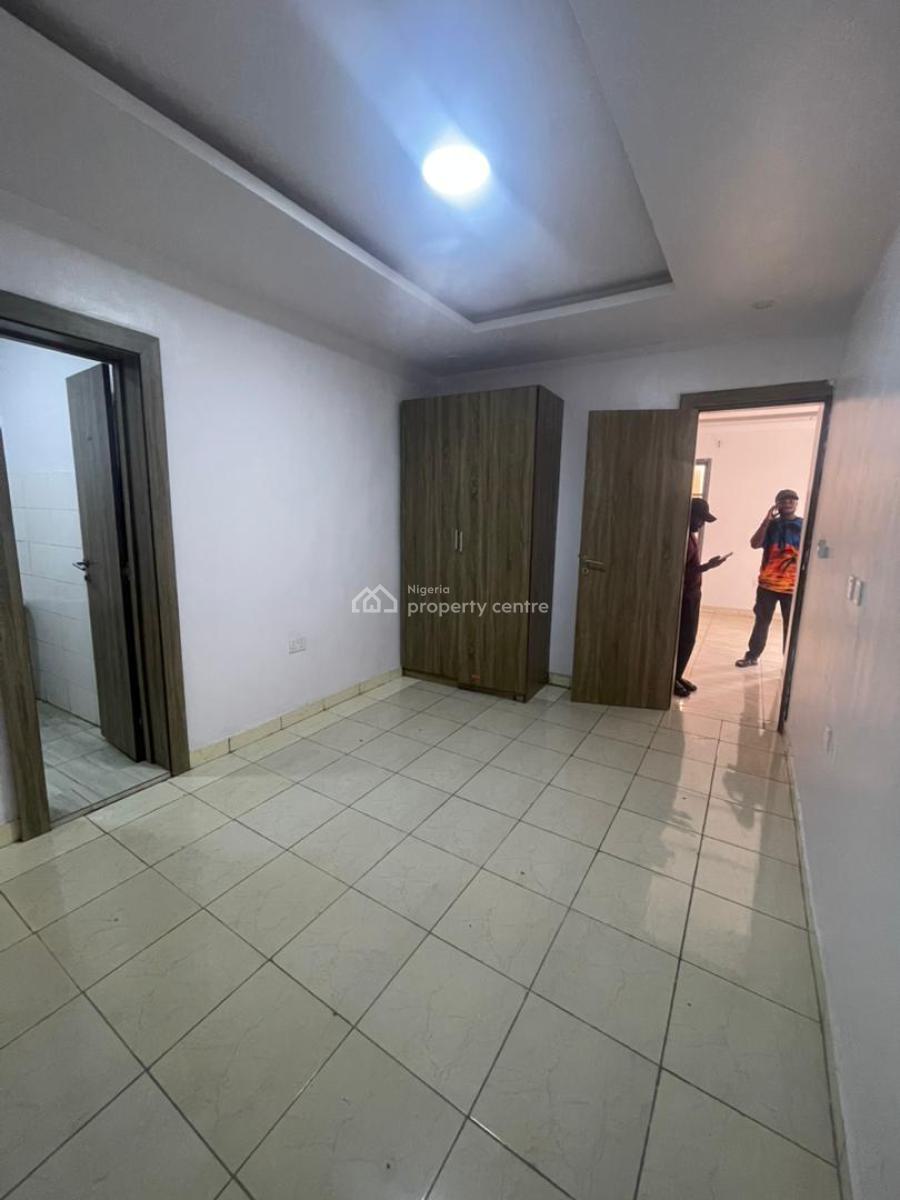 Well Maintained Spacious 2 Bedrooms Apartment, Ocean Breeze Estate, Ologolo, Lekki, Lagos, Flat / Apartment for Rent