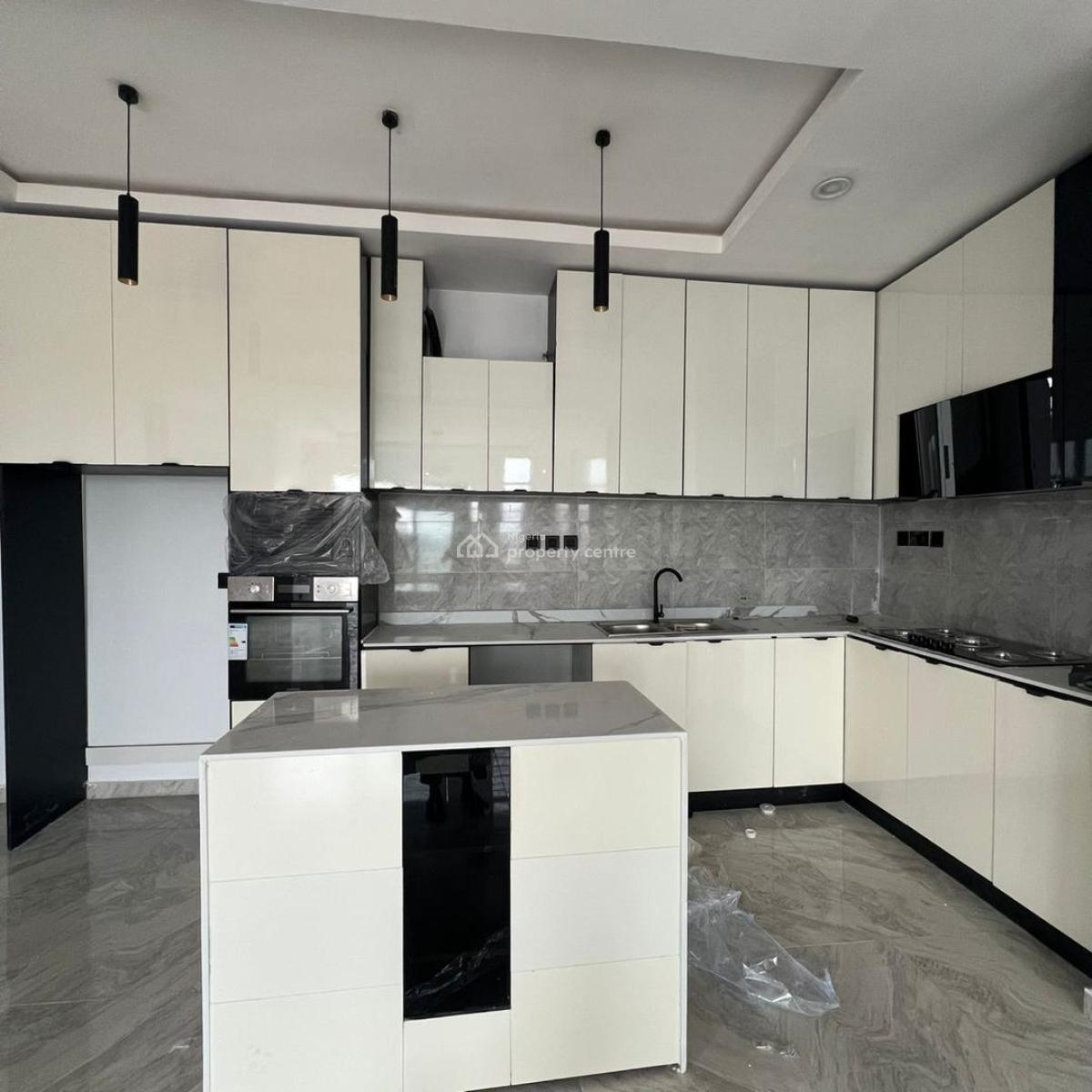 2 Bedroom Apartments with Swimming Pool, Gym and Elevator, Ikota, Lekki, Lagos, Flat / Apartment for Sale